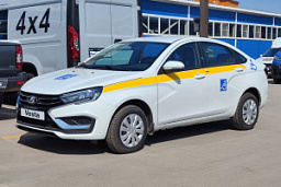 Автомобиль для перевозки инвалидов с поворотным сиденьем на базе Vesta - фото Перевозка инвалидов